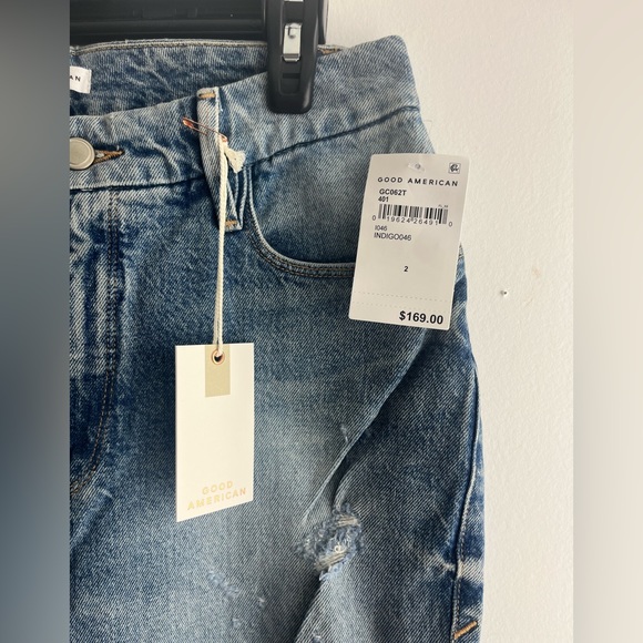 Good American Good Classic High Rise Distressed Slim- Straight Jeans, Size: 2 - Picture 6 of 9
